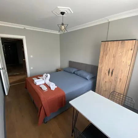 Aparthotel Ana Gueney *